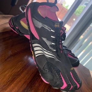 Vibrant Minimalist Shoes